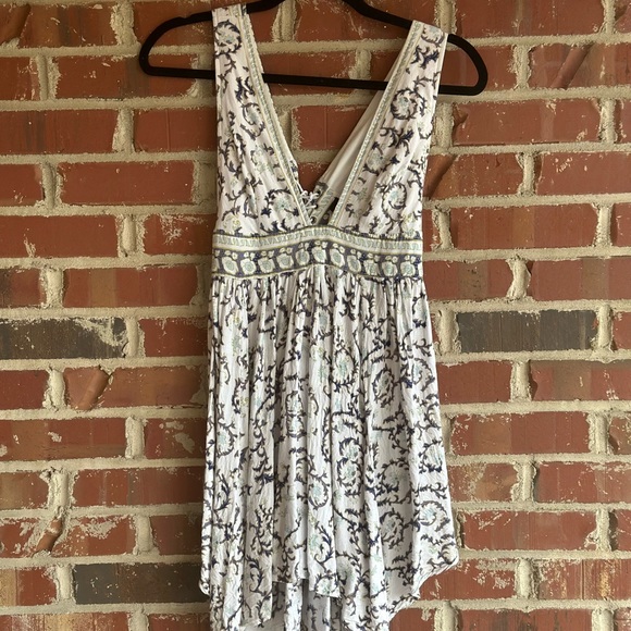 Lulu’s Mini Dress - Picture 2 of 6